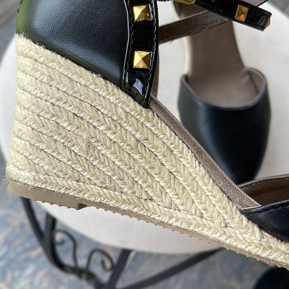 Back zip wedge espadrilles in excellent condition - Picture 11 of 11